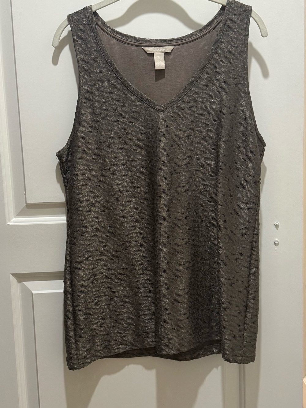 Banana Republic Charcoal Olive Textured V-Neck Tank